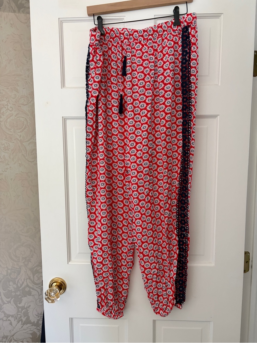 Tory Burch Floral Beach Joggers Pants XL Red Lace Trim